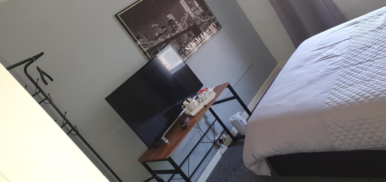 Red Lion Hotel Tredegar Luaran gambar