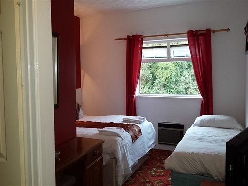 Red Lion Hotel Tredegar Luaran gambar