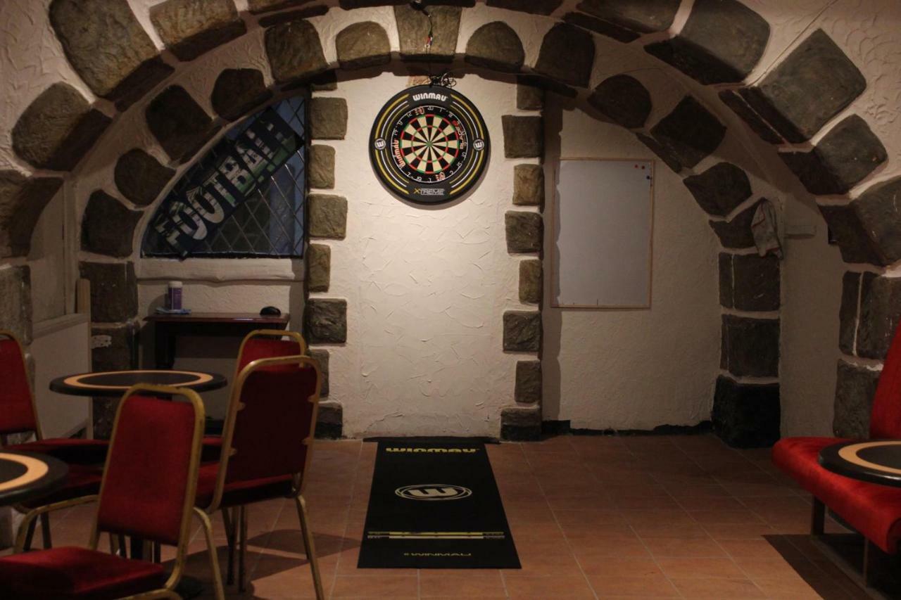 Red Lion Hotel Tredegar Luaran gambar